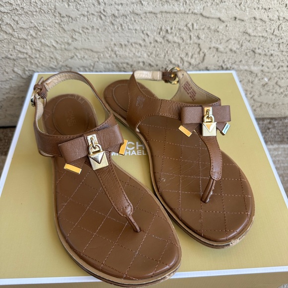 Michael Kors Alice Saffiano Leather Sandal Brown size 6.5 - Picture 7 of 7
